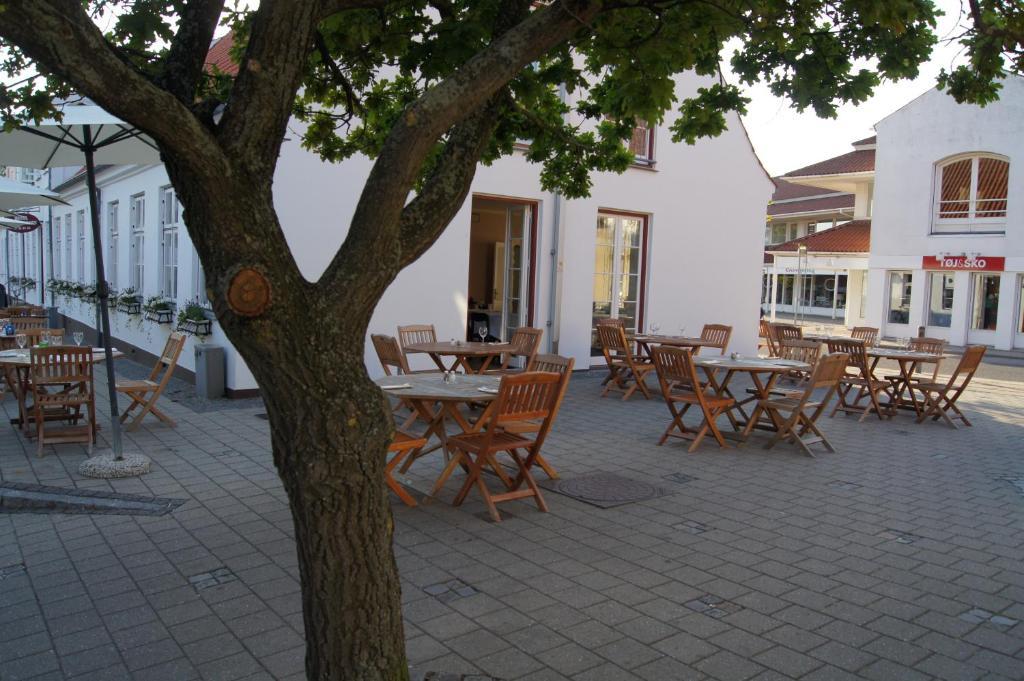 Hotel Radhuskroen Frederikssund Exteriör bild