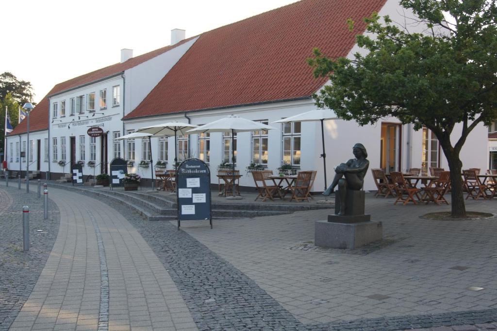 Hotel Radhuskroen Frederikssund Exteriör bild